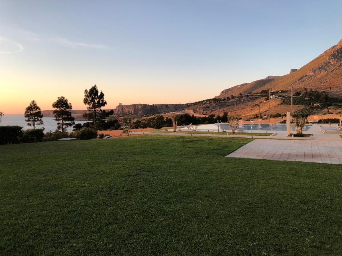 Cala Azzurra Macari Bed And Breakfast And Holidays House Esterno foto