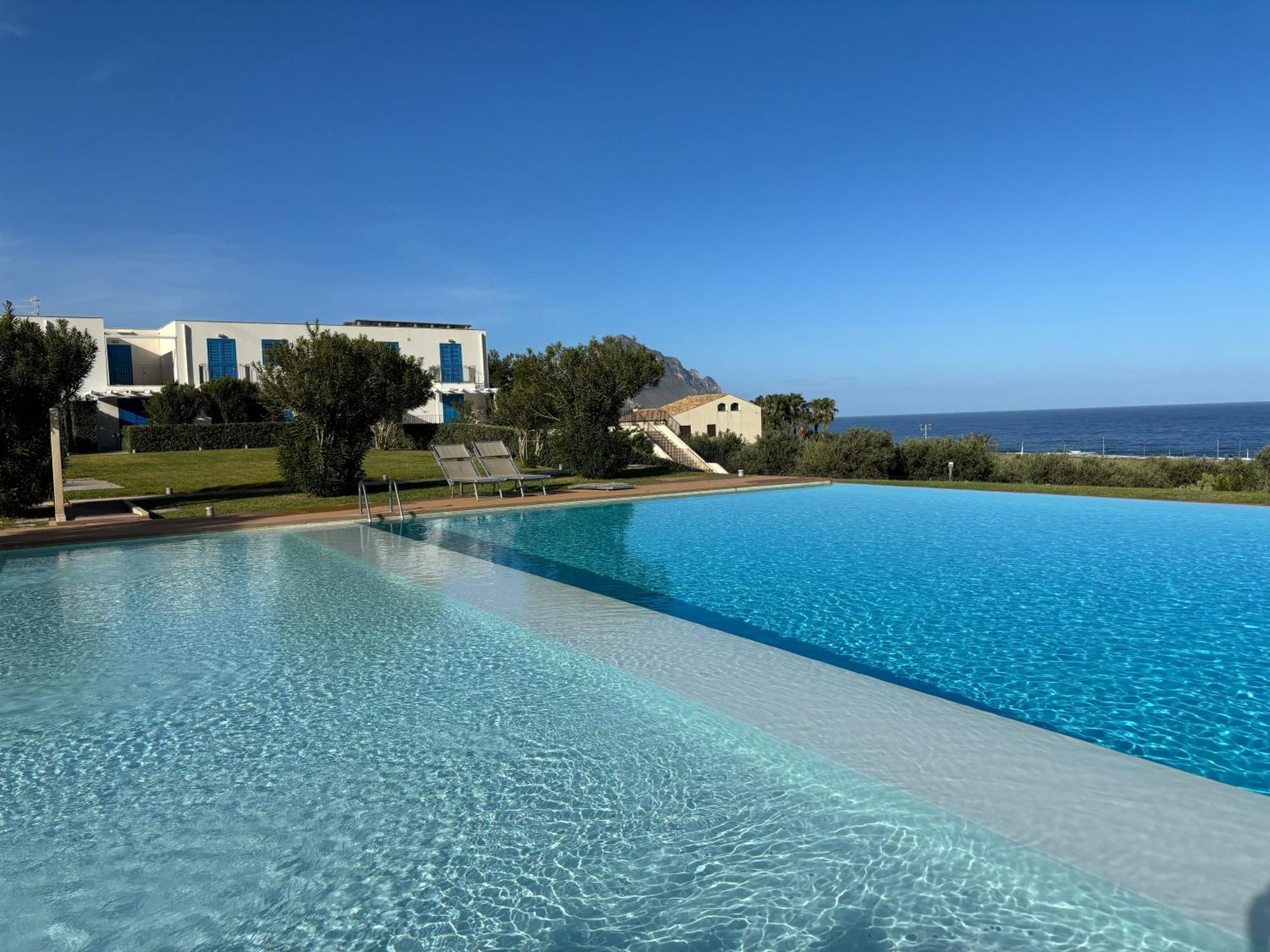 Cala Azzurra Macari Bed And Breakfast And Holidays House Esterno foto
