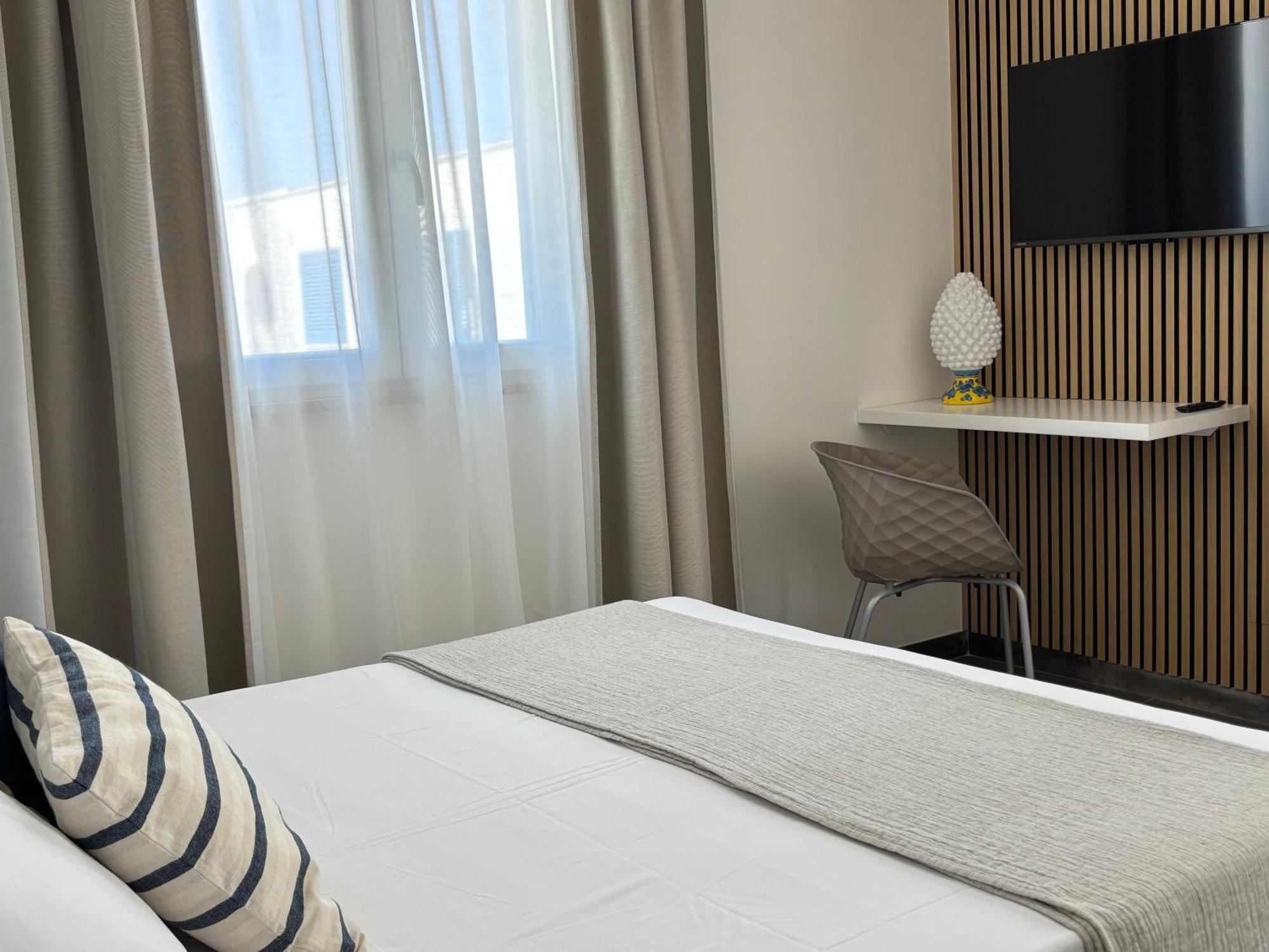 Cala Azzurra Macari Bed And Breakfast And Holidays House Esterno foto